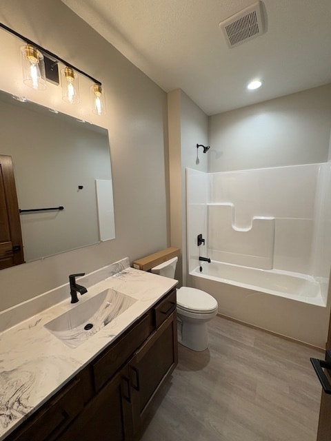 Building Photo - 2808 Cottonwood Cir