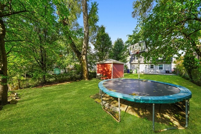 Building Photo - 2623 96th Pl