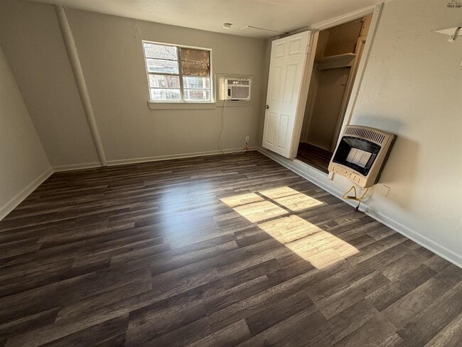 Building Photo - 2115 Princeton Ave