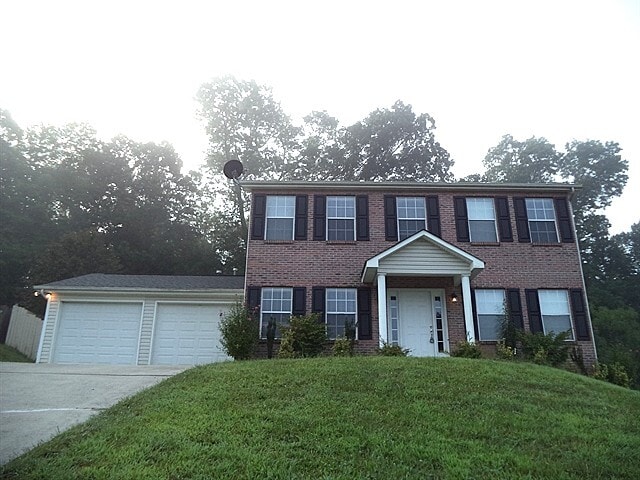 Building Photo - 310 Fox Hunters Ct