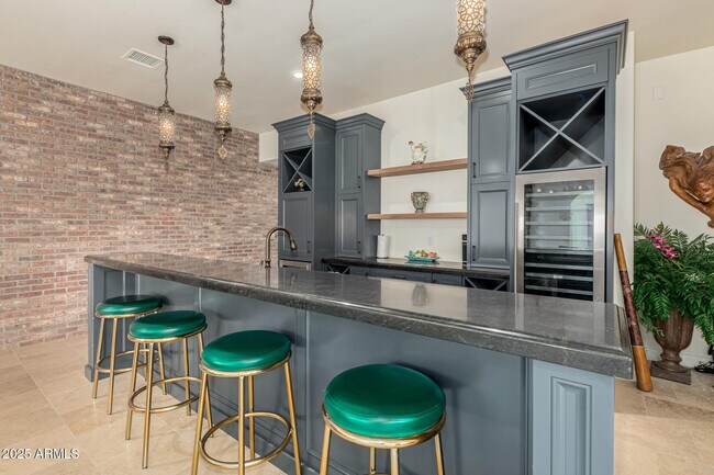 Building Photo - 7002 E Aster Dr