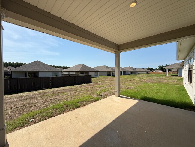 Building Photo - "NEWLY BUILT- Spacious 4-Bedroom Haven with Granite Elegance and Cozy Fireplace in Harvest"