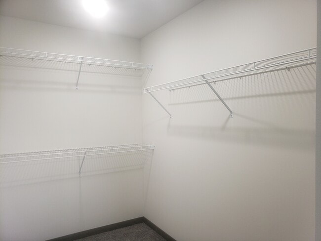 Building Photo - 1216 Salem Dr