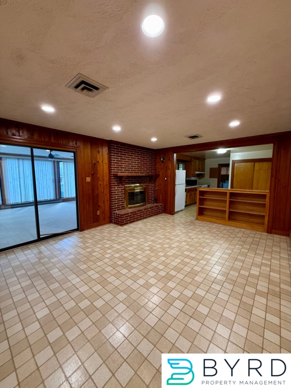 Building Photo - 2144 Skipwith Rd