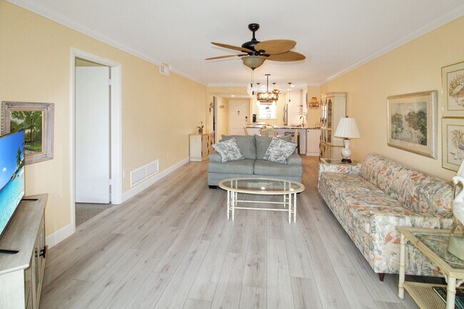 Building Photo - Bella Costa Seasonal Condo for Rent