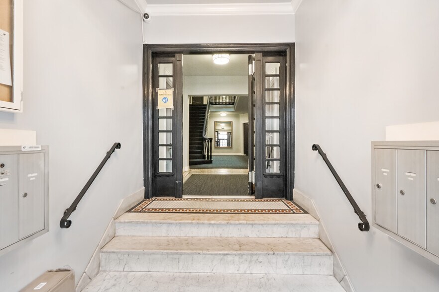 Building entrance - 1332 15th Street NW