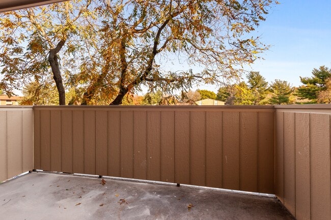 Building Photo - 19423 Brassie Pl