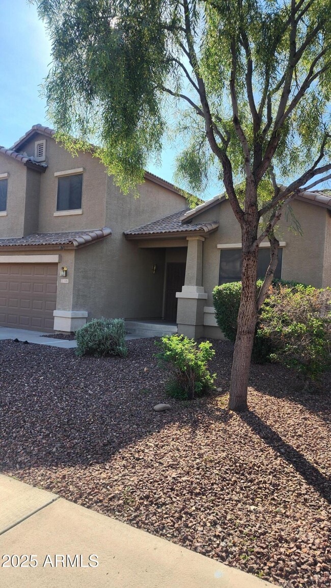 Building Photo - 15081 W Fillmore St