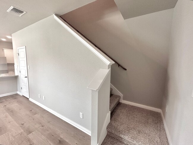 Building Photo - Luxury 2-Story, 3-Bed/ 2.5-Bath Duplex in ...