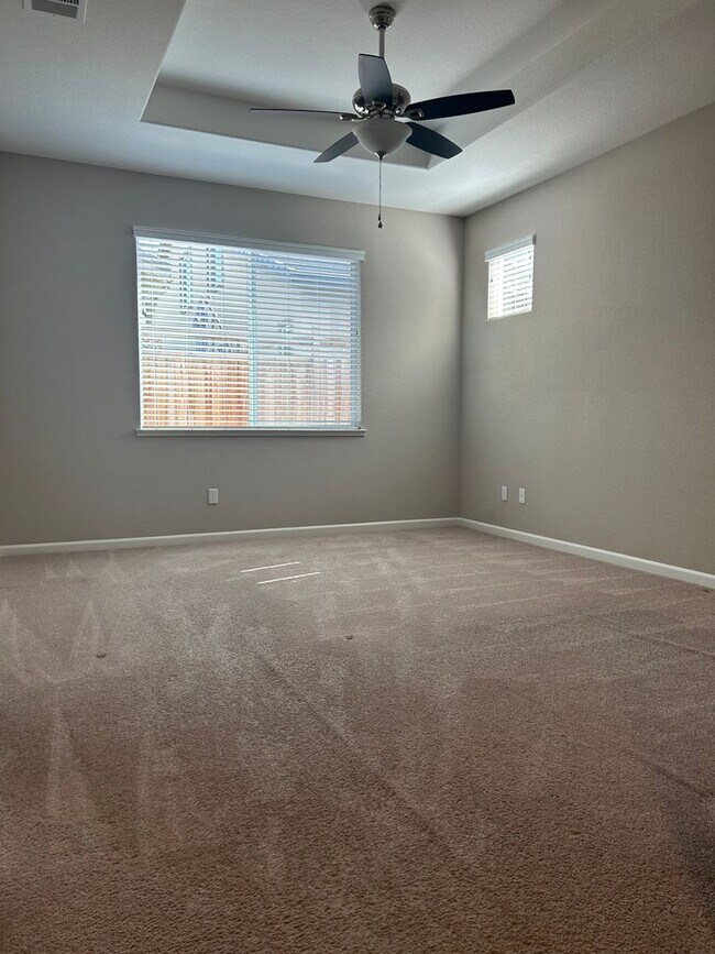 Building Photo - STUNNING 4 Bed / 2 Bath in Wingfield Springs- Available 6/15!