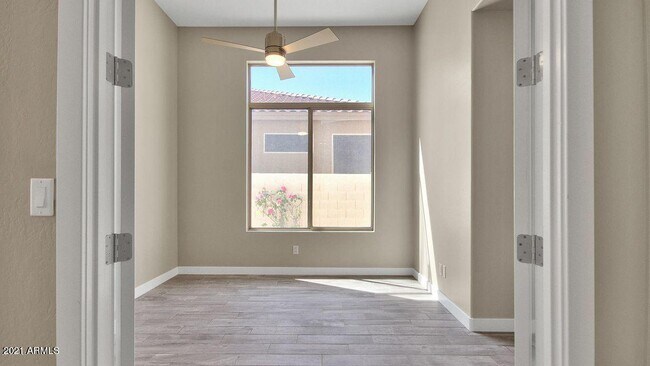 Building Photo - 13491 E Estrella Ave
