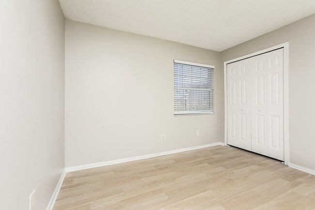 Building Photo - 238 Satinwood Cir