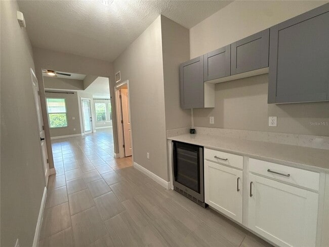 Building Photo - 3810 SE 4th Terrace