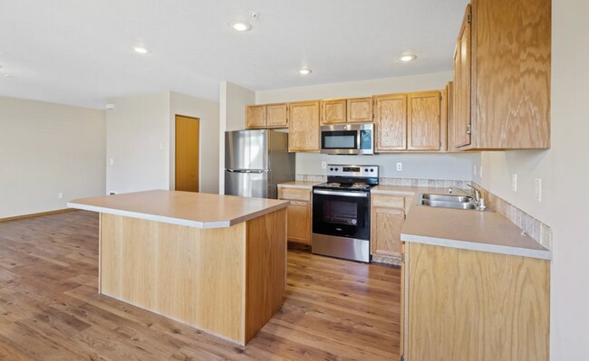 Building Photo - South Eastern Apartments