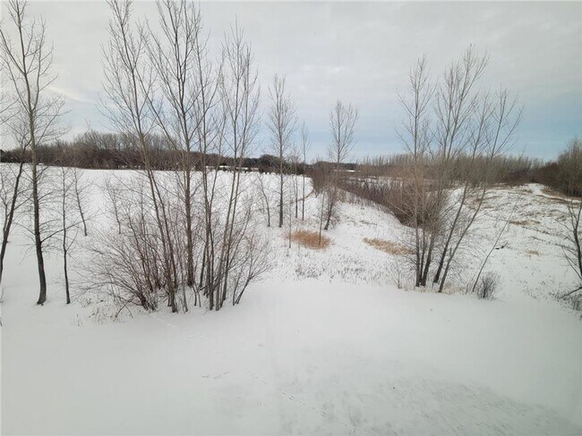 Building Photo - Modern 4-Bed Home with Open Layout, 3-Car ...