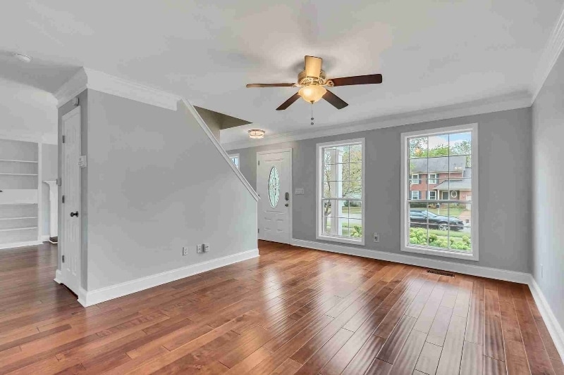 Building Photo - 1520 Birchwood Cir