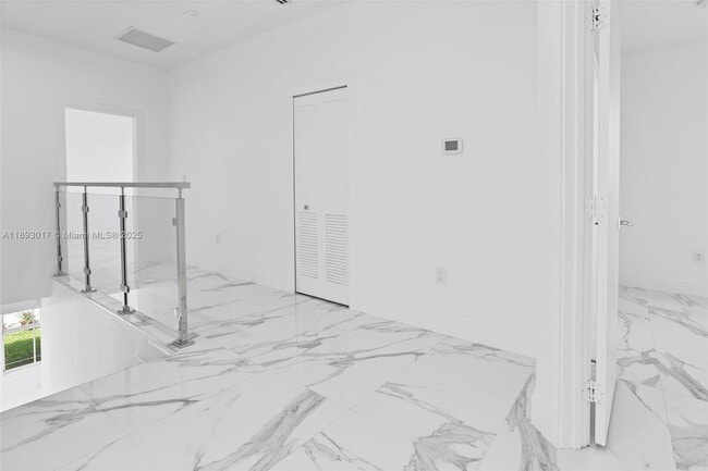 Building Photo - 14532 SW 13th Terrace