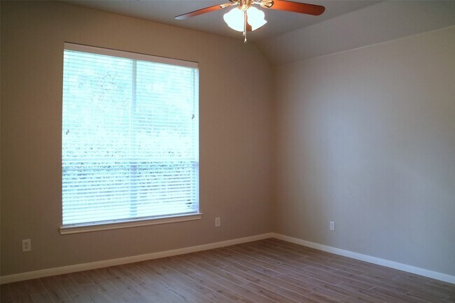 Building Photo - 22017 Royal Timbers Dr