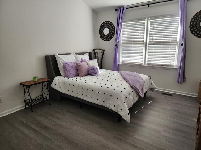 Building Photo - 426 Georgetown Cir