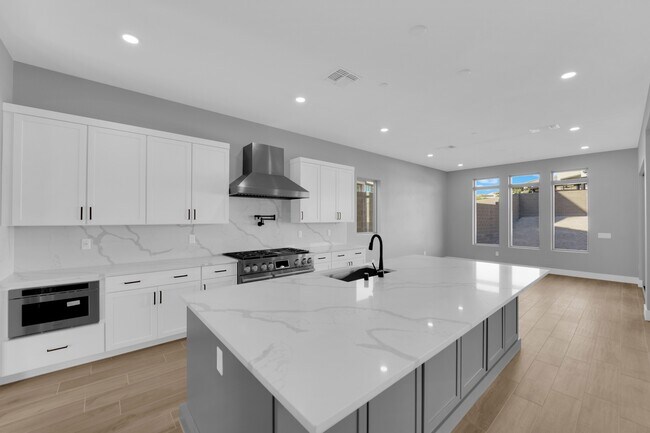 Building Photo - 10648 Stone Ledge Ave