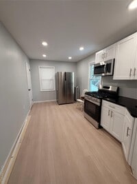 Building Photo - 14 Spooner St