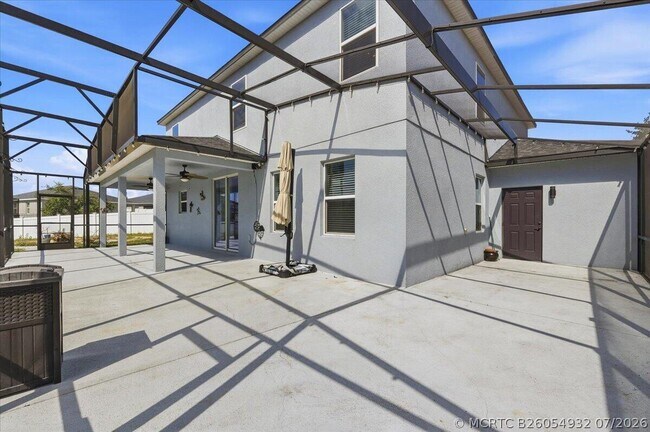 Building Photo - 9012 Orange Blossom Lp