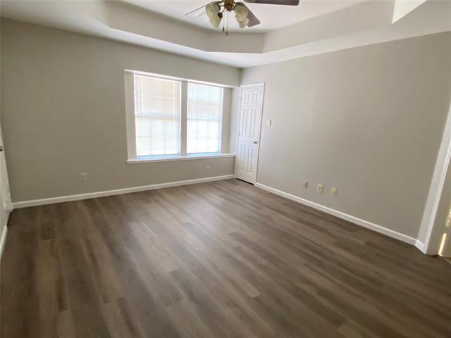 Building Photo - 1535 Collin Dr