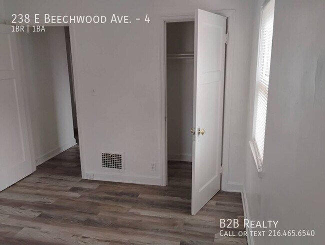 Building Photo - 238 E Beechwood Ave