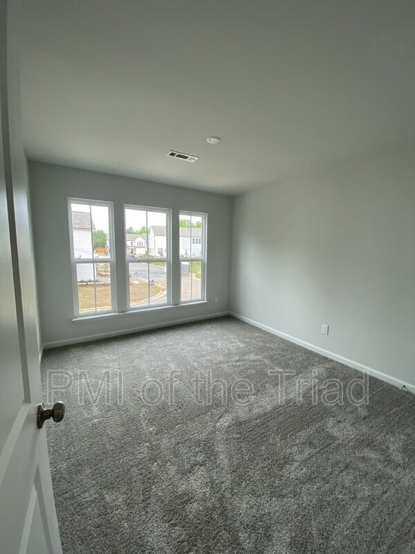 Building Photo - 4002 Beckton Trl