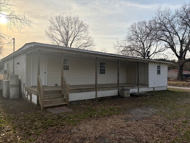 Building Photo - 721 Litchfield Ln