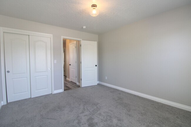 Building Photo - 3 bedroom, 2 bathroom home in Middleton!