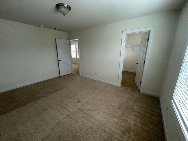 Building Photo - 2914 Macbeth Ln