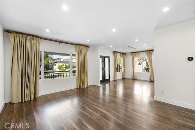 Building Photo - 1016 Linden Ave