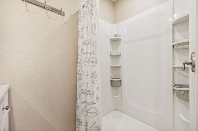 Building Photo - 56034 Desert Gold Dr