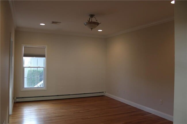 Building Photo - 5 Kristin Ct