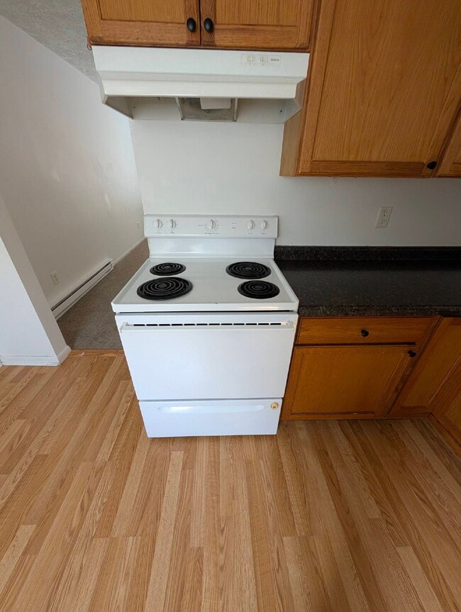 Building Photo - 719 Peachtree Pl