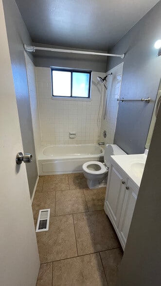 Building Photo - 1812 Monterey Rd