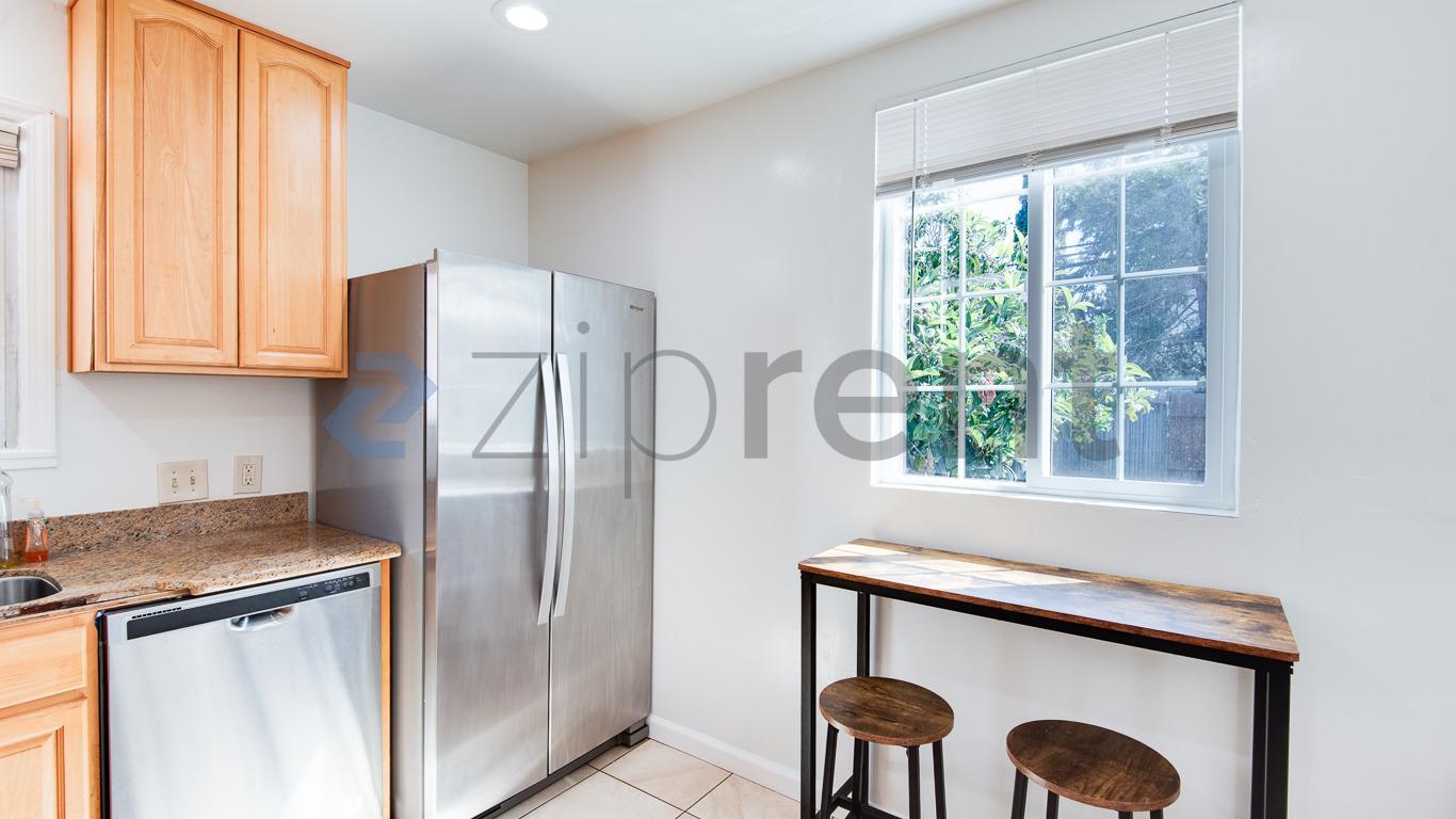 Building Photo - 812 Humboldt St