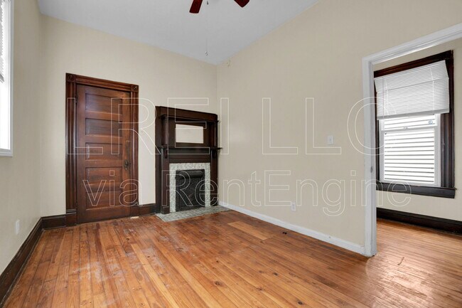 Building Photo - 411 N 20th St