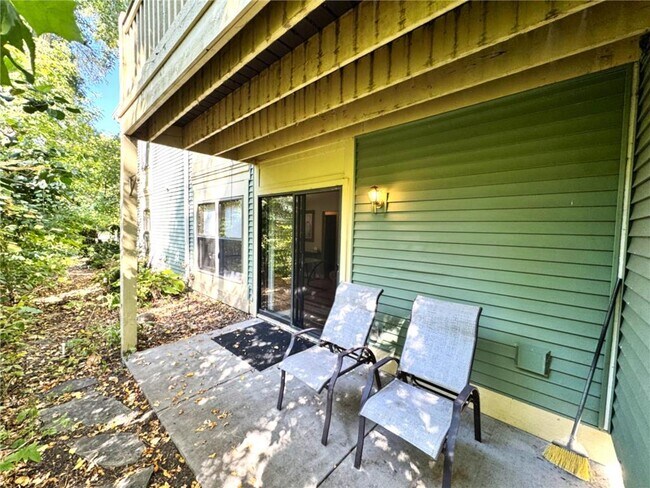 Building Photo - 15565 26th Ave N