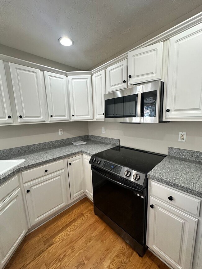 Building Photo - 4512 Dogwood Forest Pl