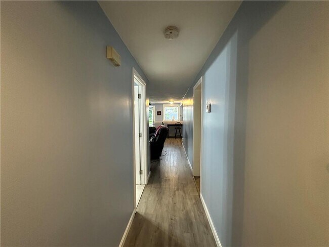 Building Photo - 40 Hemlock Ave