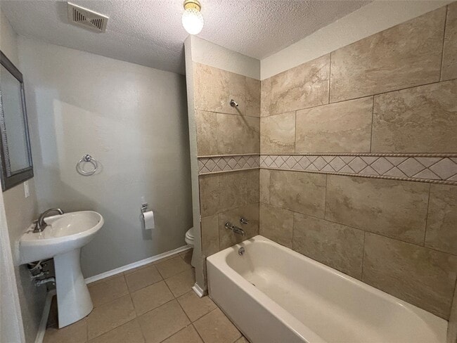 Building Photo - 2613 Avenue K