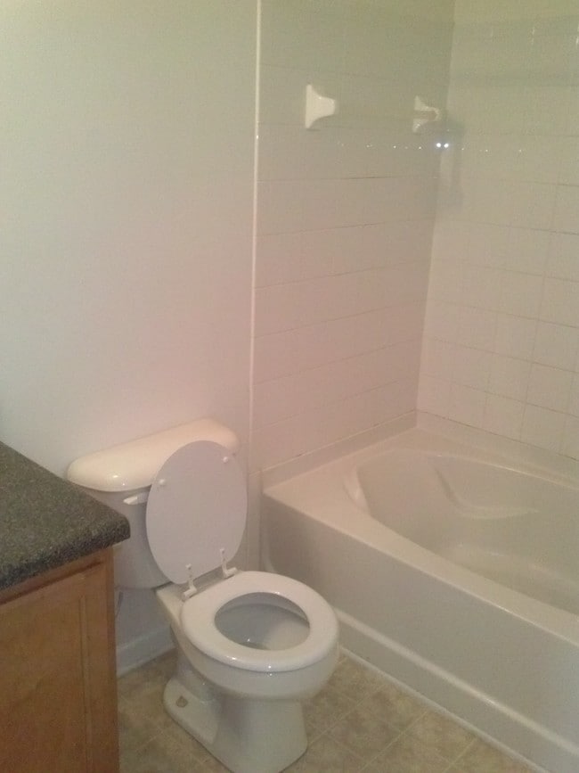 Building Photo - 2311 Nicole Dr