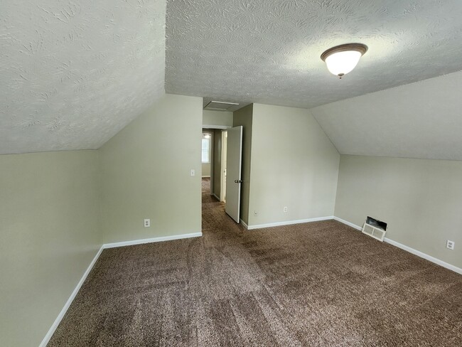 Building Photo - 5324 Coventry Ct