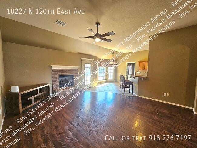 Building Photo - 10227 N 120th E Ave