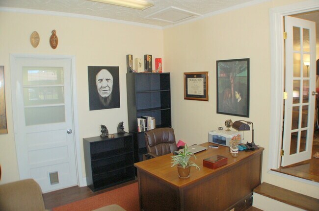 Building Photo - Move In Special! 50% Off First Months Rent