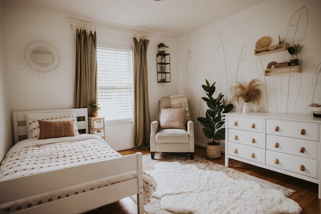 Building Photo - 10804 Trojan Hill Dr