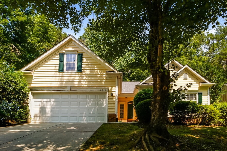 Primary Photo - 8618 Woodhill Manor Ct