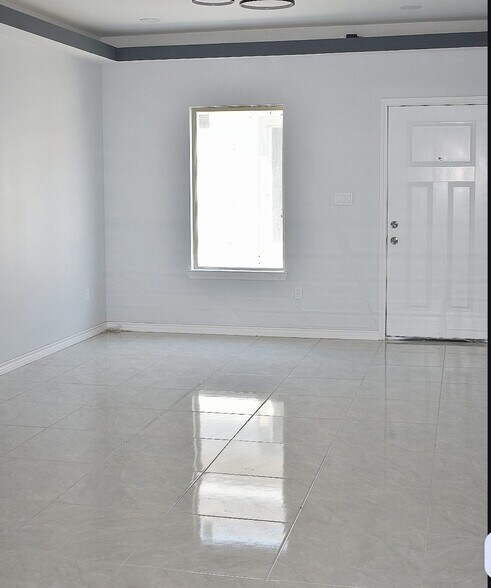 Building Photo - 3714 Bella Costa Dr